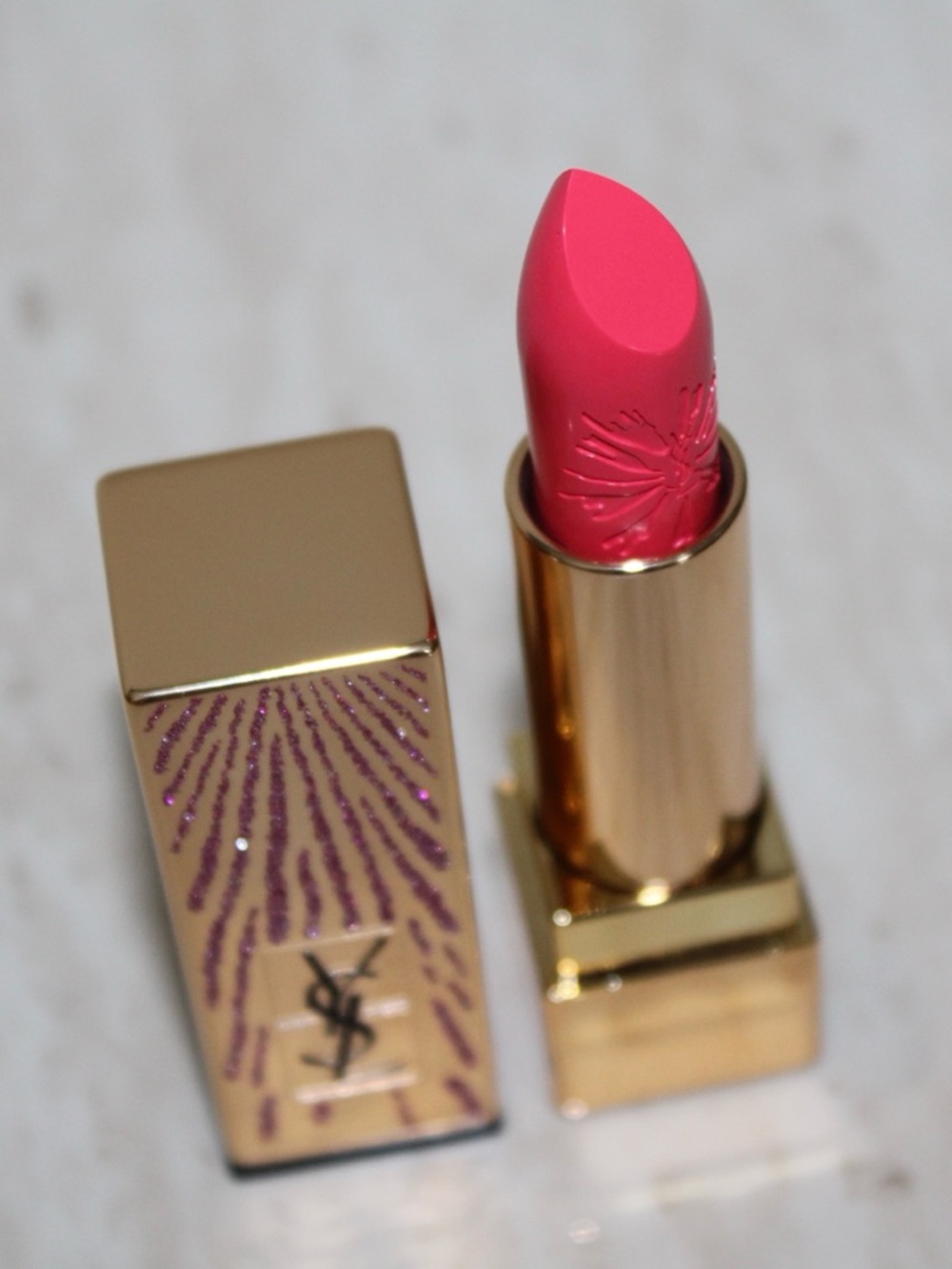 YSL 52 ‘Rouge Rose’ Rouge Pur Couture Dazzling Lights Edition Lipstick (NWOB) - Picture 7 of 16
